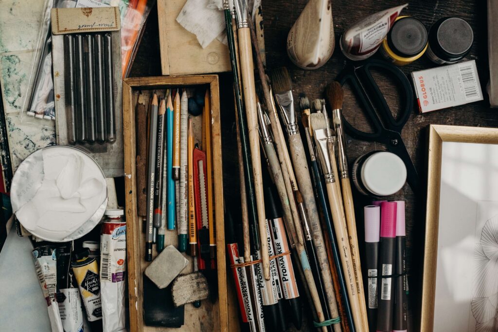 Essential Art Tools every artist should have